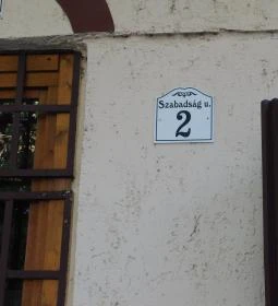 Fehér Akác Presszó