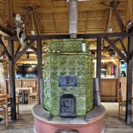  Fehér Akác Vendéglő Pér - Belső