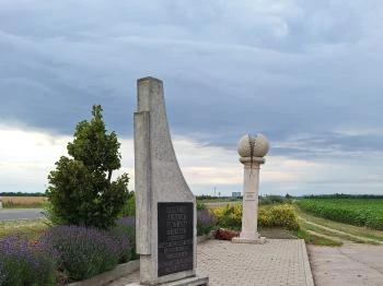 Fejér megyei közúti baleseti emlékhely Székesfehérvár