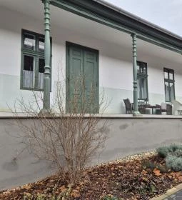 Fekedi Stifolder/ Trabert Hof