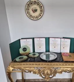 Fekedi Stifolder/ Trabert Hof