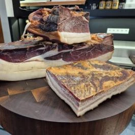 Fekedi Stifolder/ Trabert Hof Feked - Étel/ital