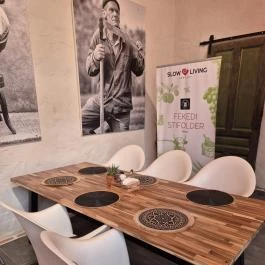 Fekedi Stifolder/ Trabert Hof Feked - Belső