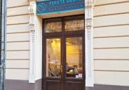 Fekete Delfin Bár & Kávézó Budapest