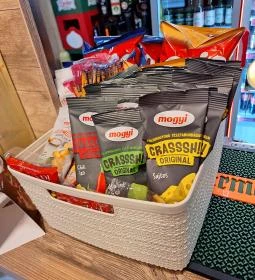 Fekete Delfin Bár & Kávézó