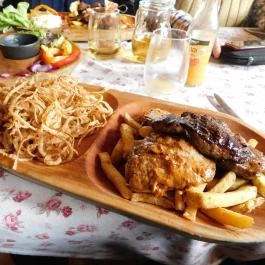 Fekete Gólya Vendéglő Kecskemét - Étel/ital