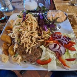 Fekete Sas Kávéház Hódmezővásárhely - Étel/ital