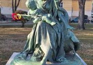 Fél a baba Budapest