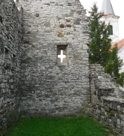 Felsődörgicsei templomrom