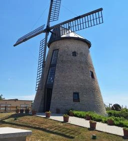 373. legjobb látnivaló: Felsőszentiváni szélmalom