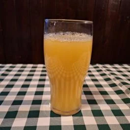 Fenyő Vendéglő Budaörs - Étel/ital