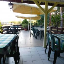 Fenyves Vendéglő , Pilis - Külső kép