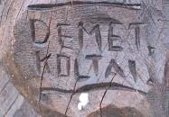 Férfi és nő szobor Iklad