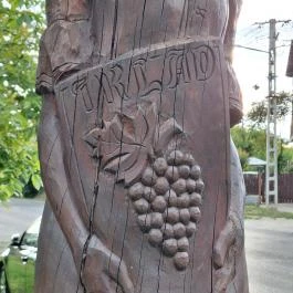 Férfi és nő szobor Iklad - Egyéb