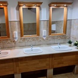 Fészek Csárda Páty - Mosdó