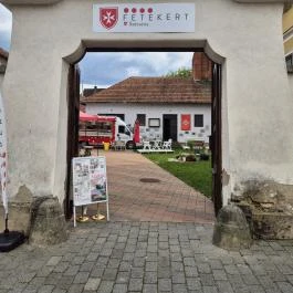 FeteKert Kávézó Szécsény - Külső kép