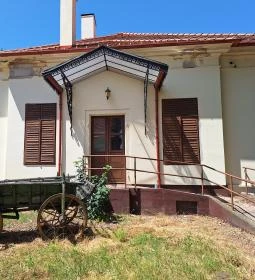 Fiáth-Bezerédj-Gindhy-kiskastély