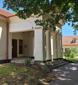 Fiáth-Bezerédj-Gindhy-kiskastély