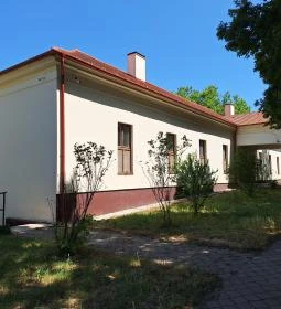 Fiáth-Bezerédj-Gindhy-kiskastély