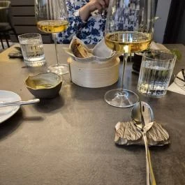 Fiktív, Budapest - Étel/ital