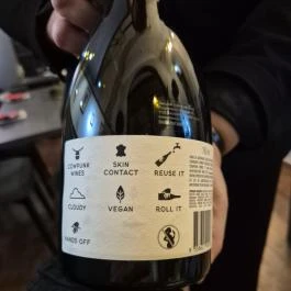 Fiktív, Budapest - Étel/ital