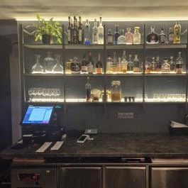 Fiktív, Budapest - Belső