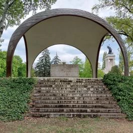 Fiumei úti Sírkert Budapest - Külső kép