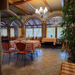 Flóra Vendéglő Bócsa - Belső