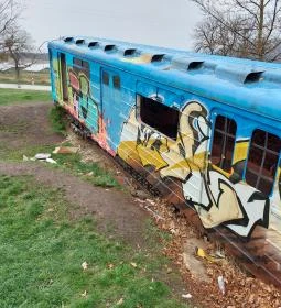 A Földből kitörő metrókocsi