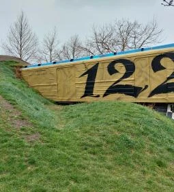 A Földből kitörő metrókocsi