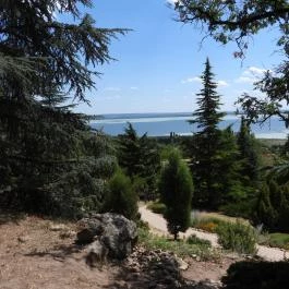 Folly Arborétum, Badacsonyörs - Külső kép