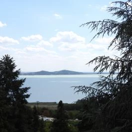 Folly Arborétum, Badacsonyörs - Külső kép