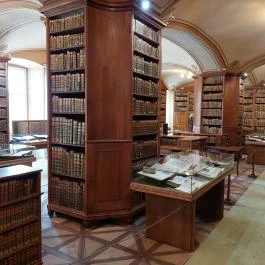Főszékesegyházi Könyvtár Kalocsa - Belső