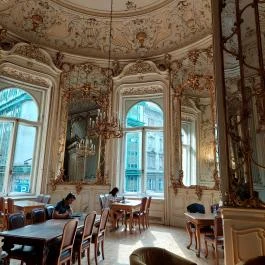 Fővárosi Szabó Ervin Könyvtár Budapest - Belső