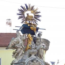 Frigyláda-szobor Győr - Egyéb