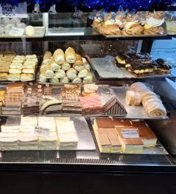 Friss Pékség - Margit körút