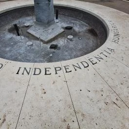 Függetlenségi emlékmű, Budapest - Egyéb