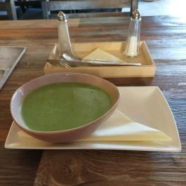 Für Elise Bisztró, Martonvásár - Étel/ital