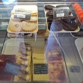 Füri Cukrászda Sárosd - Étel/ital