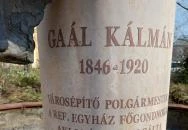 Gaál Kálmán mellszobor Kisújszállás