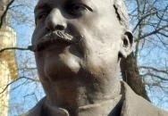 Gaál Kálmán mellszobor Kisújszállás