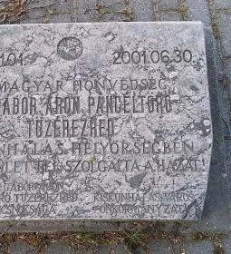 Gábor Áron Páncéltörő Tüzérezred emlékműve