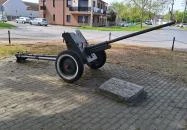 Gábor Áron Páncéltörő Tüzérezred emlékműve Kiskunhalas