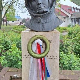 Gagarin-mellszobor, Gyulaháza - Egyéb