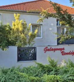Galagonya Kerti Lak