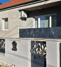 Galagonya Kerti Lak
