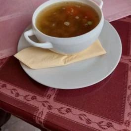 Galéria Étterem & Pizzéria Pusztamonostor - Étel/ital