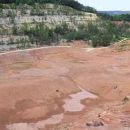 Gánti Bauxitföldtani Park, Gánt - Külső kép
