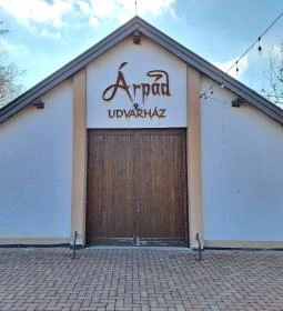 Gellértegyháza történelmi park