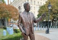 George Bush szobra Budapest